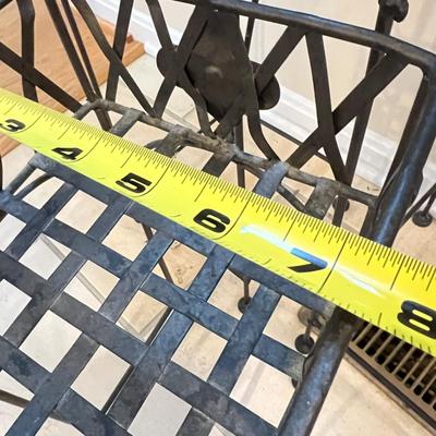 Lot Planters & Potted Plants