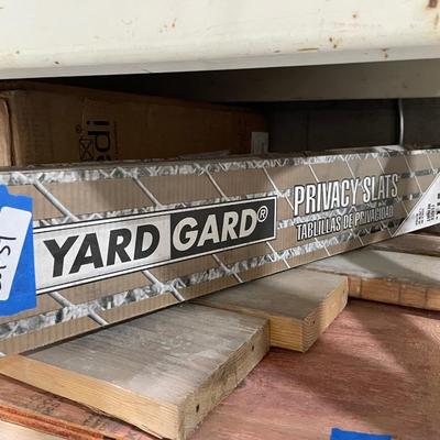 Box of Yard Gard Privacy Slats 4' fence height - Just slide inbetween chain links