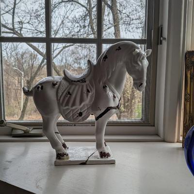 Chinese Tang Dynasty Style Ceramic Horse Sculpture