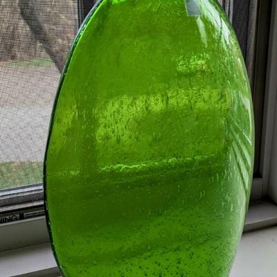 Amici Bullicante Glass vase gorgeous green and translucent
