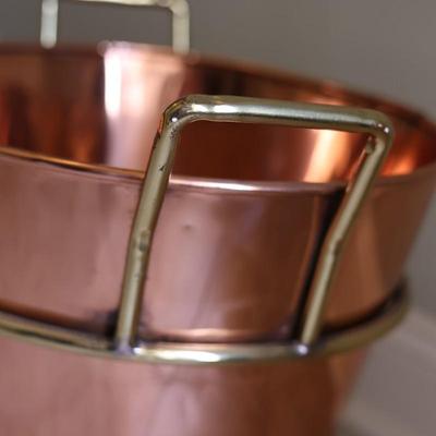 Large Round Bucket W/ Handles