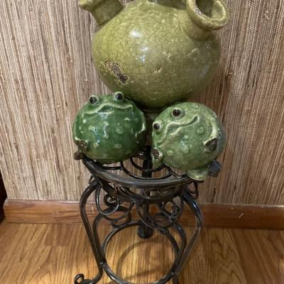 Vase and frogs with stand