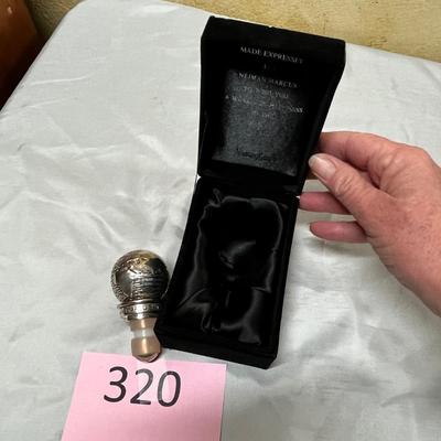 Neiman Marcus 2000 bottle stopper