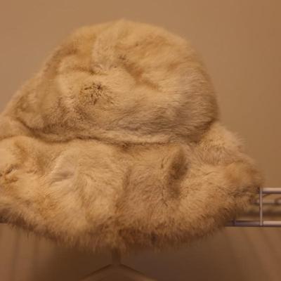 Mysels Mink Fur Coat & Hat - Excellent Condition