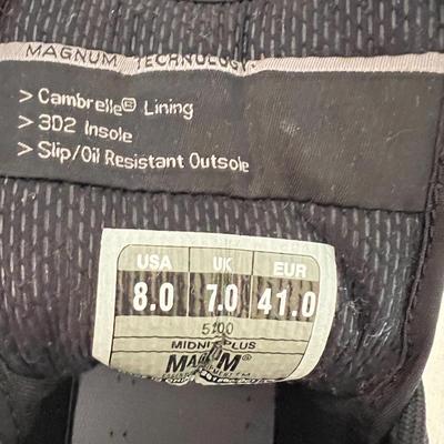 Womens Magnum Boots Sz. 8