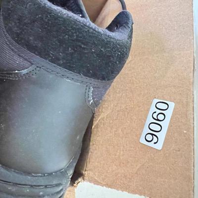 Womens Magnum Boots Sz. 8