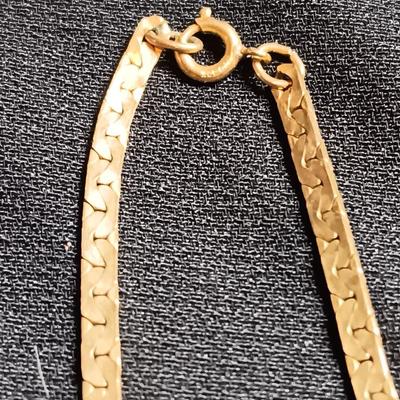 12KGold chain necklace Marked 12K 7.30 grams.