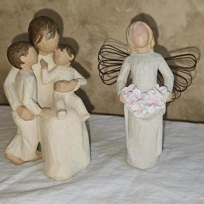 Willow Tree Quietly figurines angel, mother Ruth with two kids