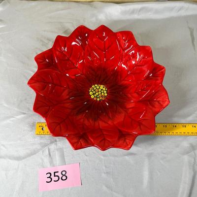 Poinsettia serving bowl