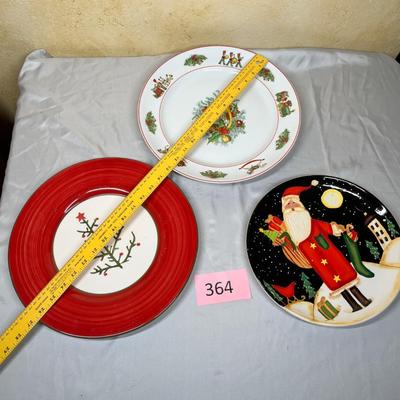 3 Christmas plates
