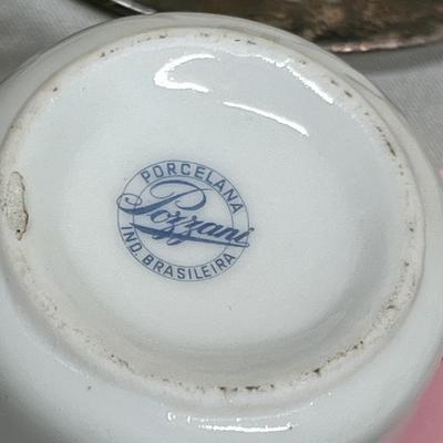 Silver plate demitasse Cups & saucers