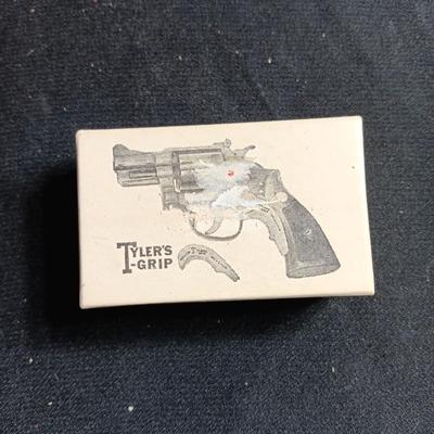 Vintage Tyler's Grip - adapter for Colt and Smith & Wesson Revolvers - Melvin Tyler New in Box