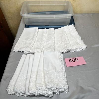 Cloth lace napkins