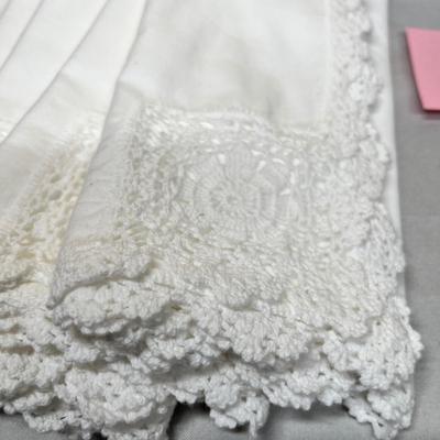 Cloth lace napkins