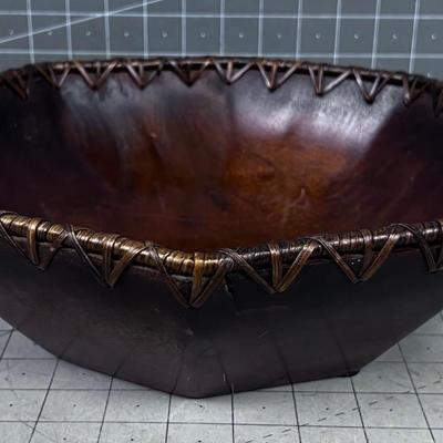 Carved Wood Bowl Ratan Edge