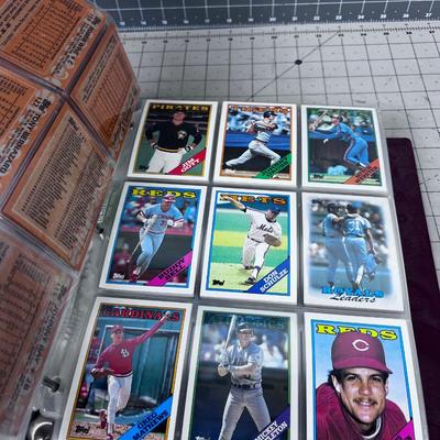 Binder full of 1980's Baseball Cards