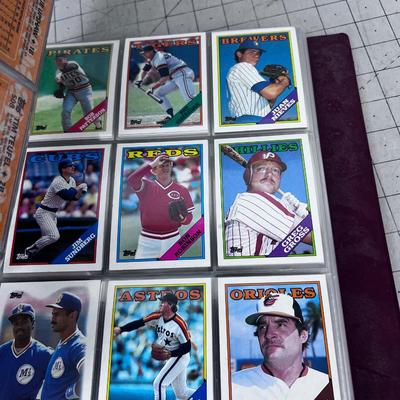 Binder full of 1980's Baseball Cards