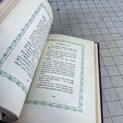 Antique Edition of a Christmas Carole with Illustrations, Book