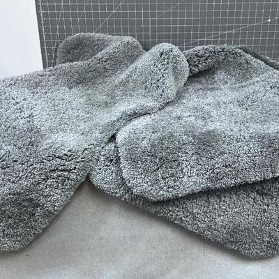 3 Gray Bath Rugs