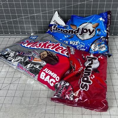 3 Candy Bars; Almond Joy, Mounds, and 3 Musketeer BARS