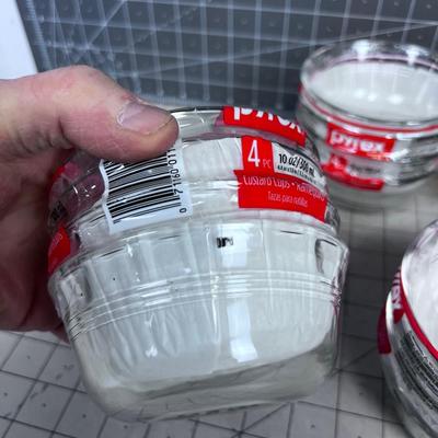 PYREX Bowl 2 Sizes; 6 ounces and 10 ounces (20 Bowls total) NEW