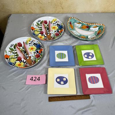 Lot of Easter serve trays