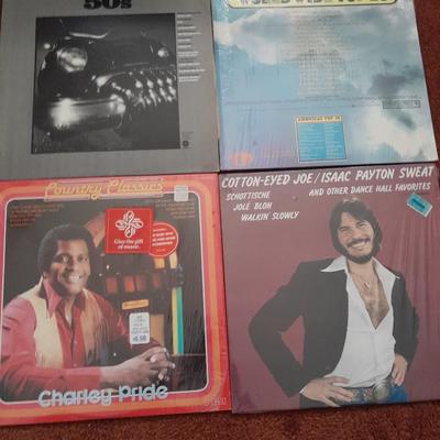 LP Albums - country hits from the 50's - Worldwide top 50 - Country Classics & Cotton eyed Joe / Isaac Payton Sweat