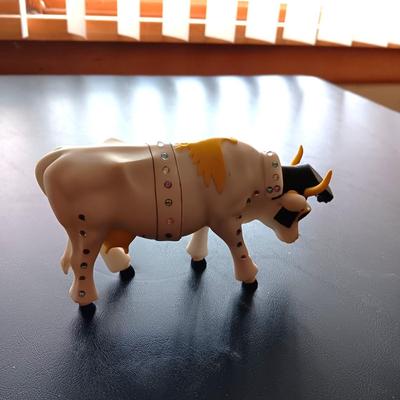 ROCK-N-ROLL COW PARADE BY WESTLAND