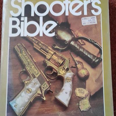 Shooters Bible 1982 Edition No. 73 The World's standard firearms Reference book