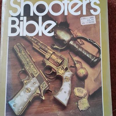 Shooters Bible 1982 Edition No. 73 The World's standard firearms Reference book