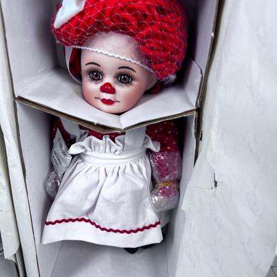2 Marie Osmond Dolls Titled Twins, Look like Raggedy Ann & Andy