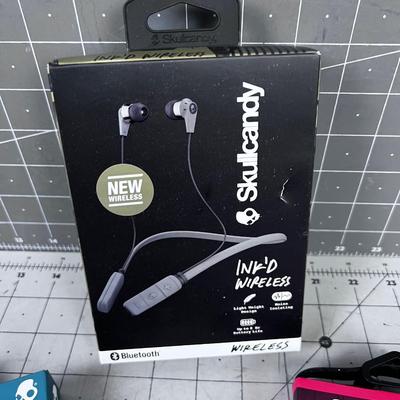 3 Skull Candy NEW Earphones 