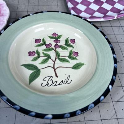 Mixed Lot of Springy Ceramics, both New and Used