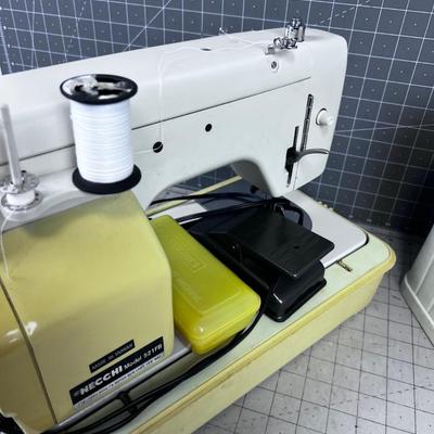 NECCHI Portable Sewing Machine, With Case, Model 521
