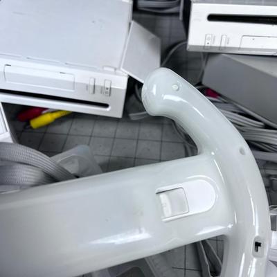 Wii Consoles and Controllers, 