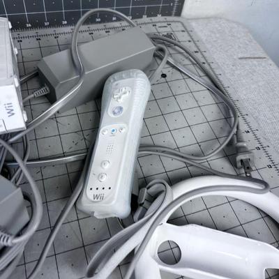 Wii Consoles and Controllers, 