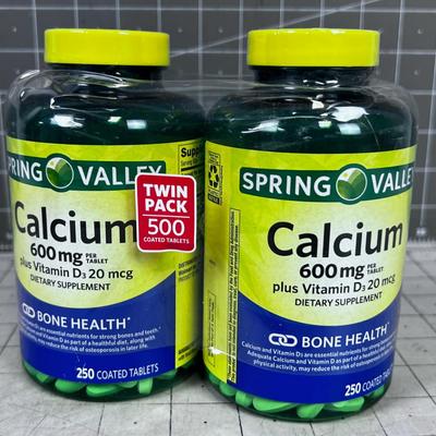 600 Milligram CALCIUM 2 Bottles