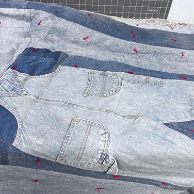 Cute LEVI Patchwork Throw