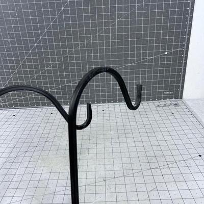 (2)Used Sheppard's Hooks for the Yard