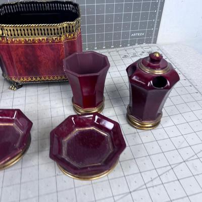 Bathroom DÃ©cor / Dispensers Dark Red and Gold FANCY 