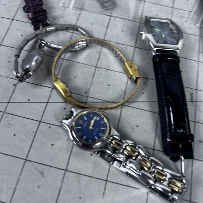 Large Lot of Mostly Ladies Watches 
