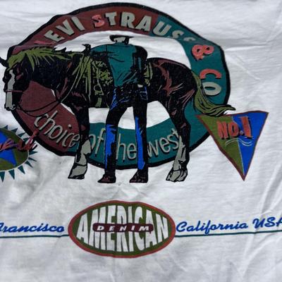 VINTAGE 1980's LEVI'S T-Shirt 