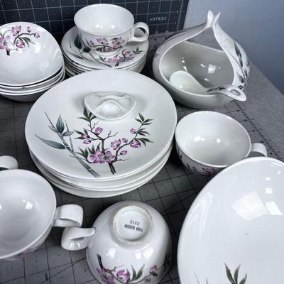 HALLCRAFT Eva Zeisel Peach Blossom China 