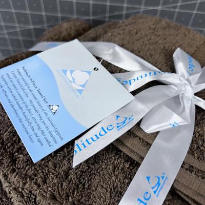 BROWN Solitude Bath Set 