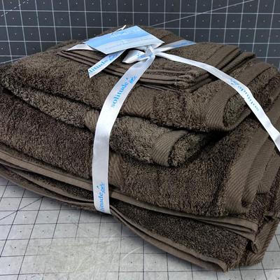 BROWN Solitude Bath Set 