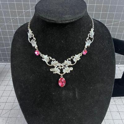 Antique Style Silver Pink Choker Necklace