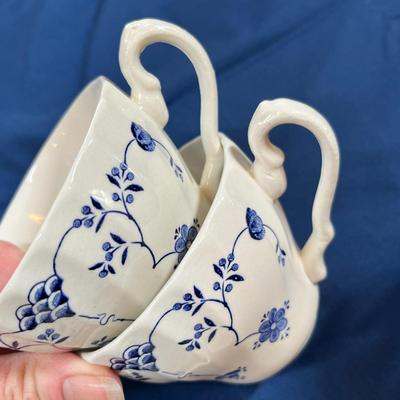 Myott Finlandia Cups & saucers