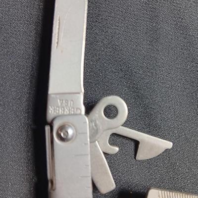 Gerber multi tool with belt case