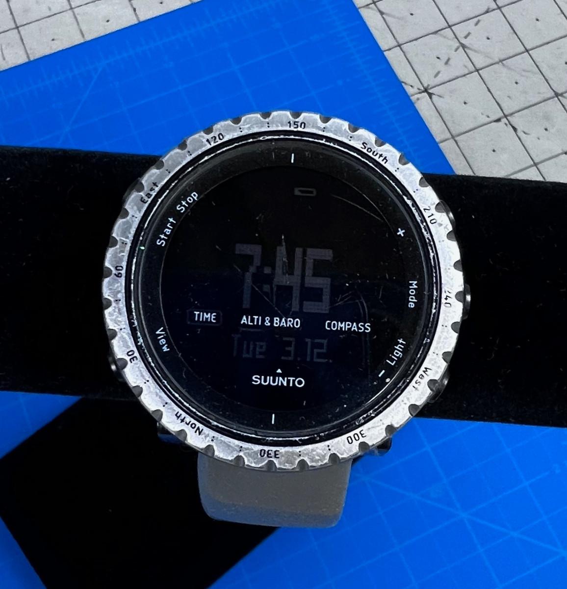 SUUNTO Core Watch | EstateSales.org