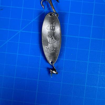 Little Cleo Wigl Lure with a Hula Girl